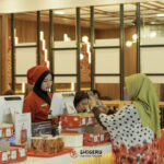 Outlet Shigeru, restoran dengan aneka menu streetfood Jepang hadir di Transmart Padang.