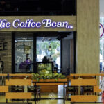 Outlet The Coffee Bean & Tea Leaf yang berada di lantai 1 Transmart Padang, tersedia banyak Promo menarik setiap bulan.